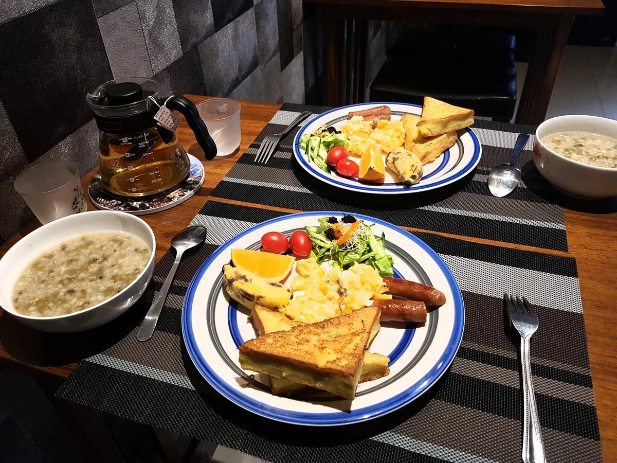 Railway Traveler B&B T'ai-tung Kültér fotó